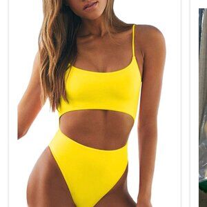 High Leg One piece Swimsuit Backless - Yellow Size L